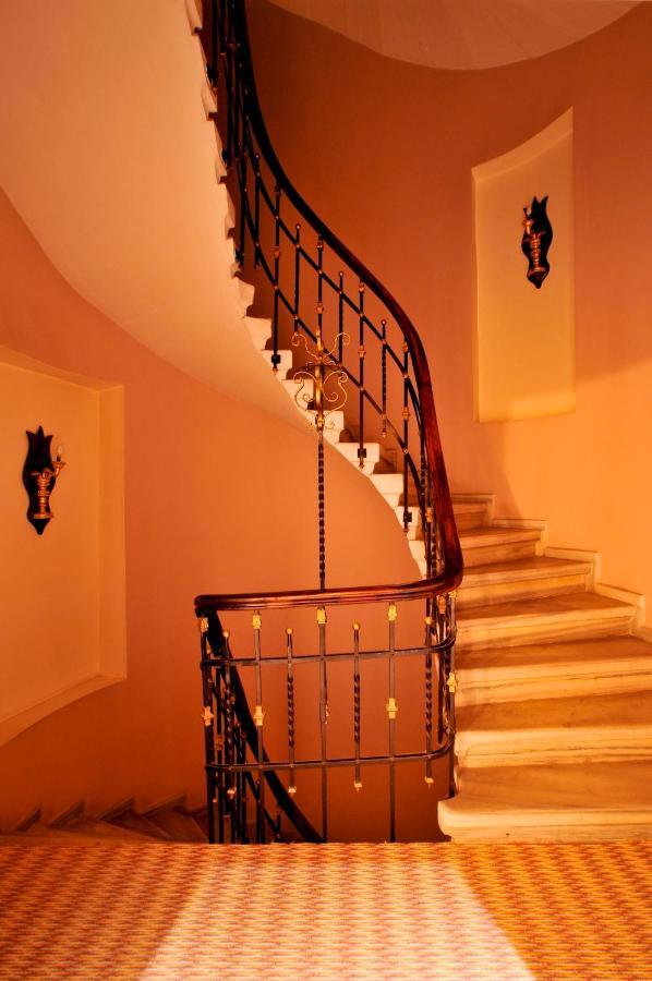 Nil Hotel Стамбул Экстерьер фото